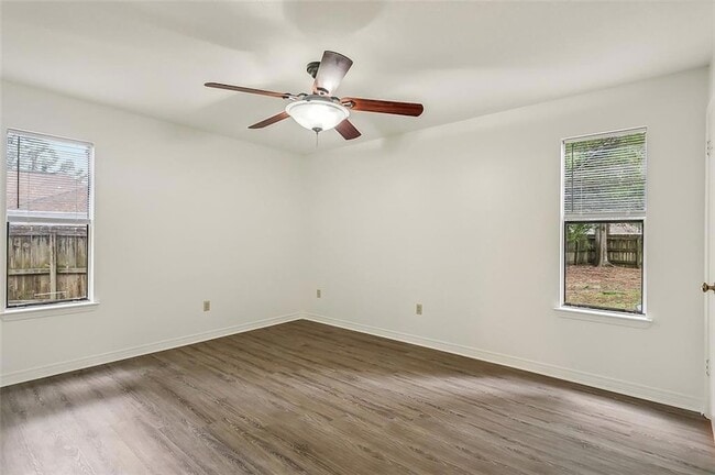 Building Photo - 309 Teal Ct