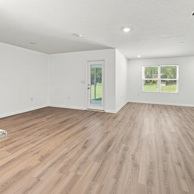 Building Photo - 3284 Chapelwood Dr
