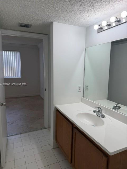 Building Photo - 9905 Westwood Dr