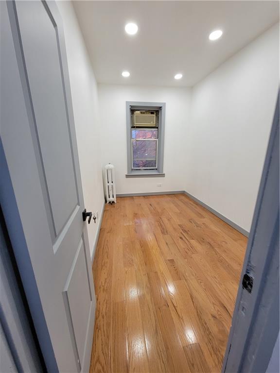 Building Photo - 1111 E 94th St
