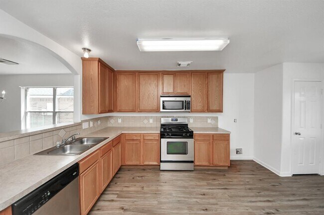Building Photo - 9638 Brenthaven Springs Ln