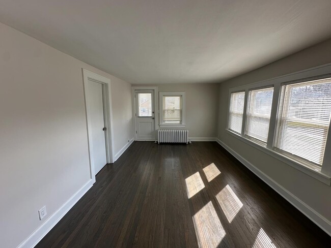 Building Photo - 416 N Central Ave