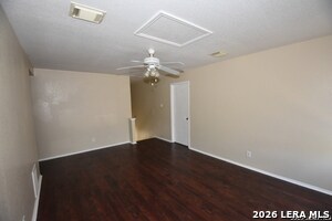 Building Photo - 83 Viking Oak