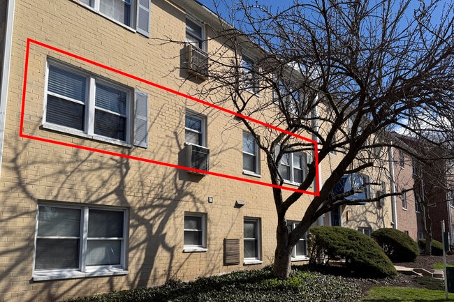 Building Photo - 4411 Falls Bridge Dr