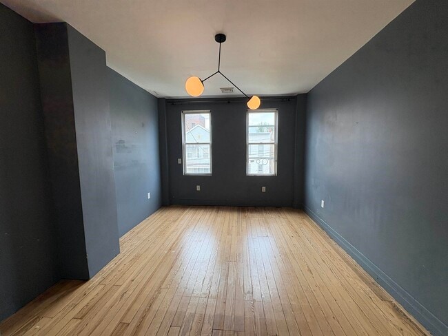 Building Photo - 75A Lexington Ave