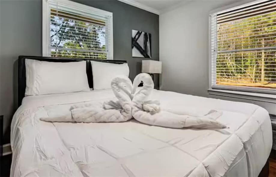 Building Photo - 4050 Washington Rd