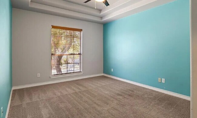 Building Photo - 2511 Jacqueline Dr