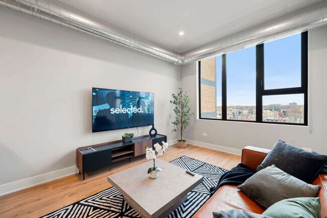 Building Photo - 6044 N Winthrop Ave