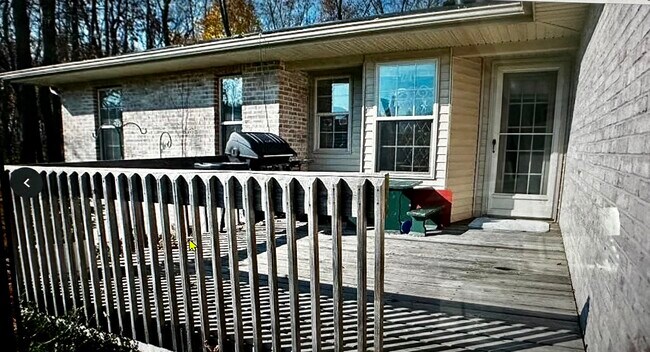Building Photo - 6221 Cross Bend Ct