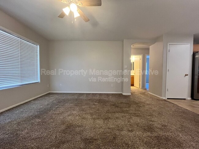 Building Photo - 14751 W Redfield Rd
