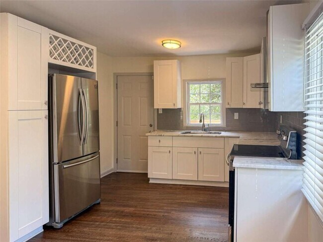 Building Photo - 2093 Verbena St NW