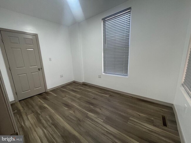 Building Photo - 20 Pennsylvania Ave