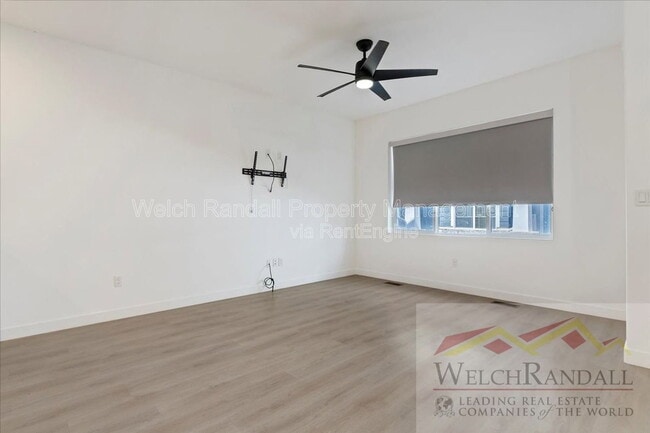 Building Photo - 15271 S Reins Wy