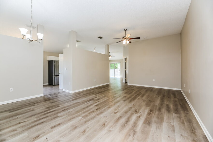 Building Photo - 2554 Blackstone Ct