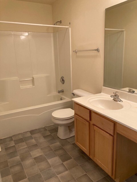 Building Photo - 2441 Stoughton Cir