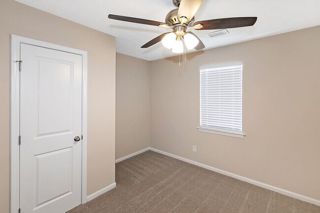 Building Photo - 614 Mephisto Cir