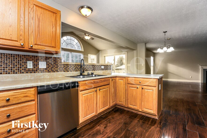 Building Photo - 5500 Appaloosa Cir