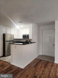 Building Photo - 18512 Boysenberry Dr