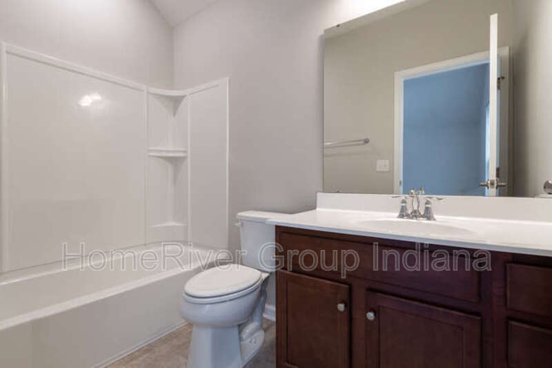 Building Photo - 10439 Long Branch Dr