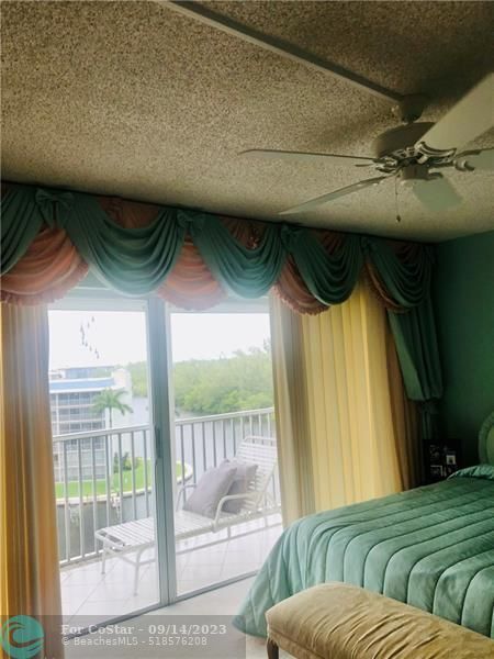 Building Photo - 1523 E Hillsboro Blvd