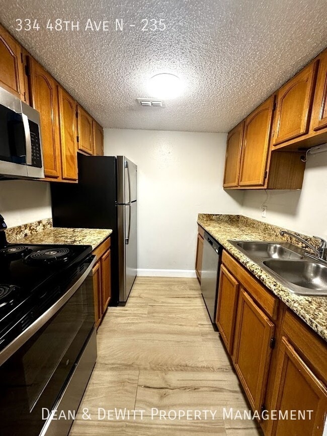 Building Photo - 334 48th Ave N