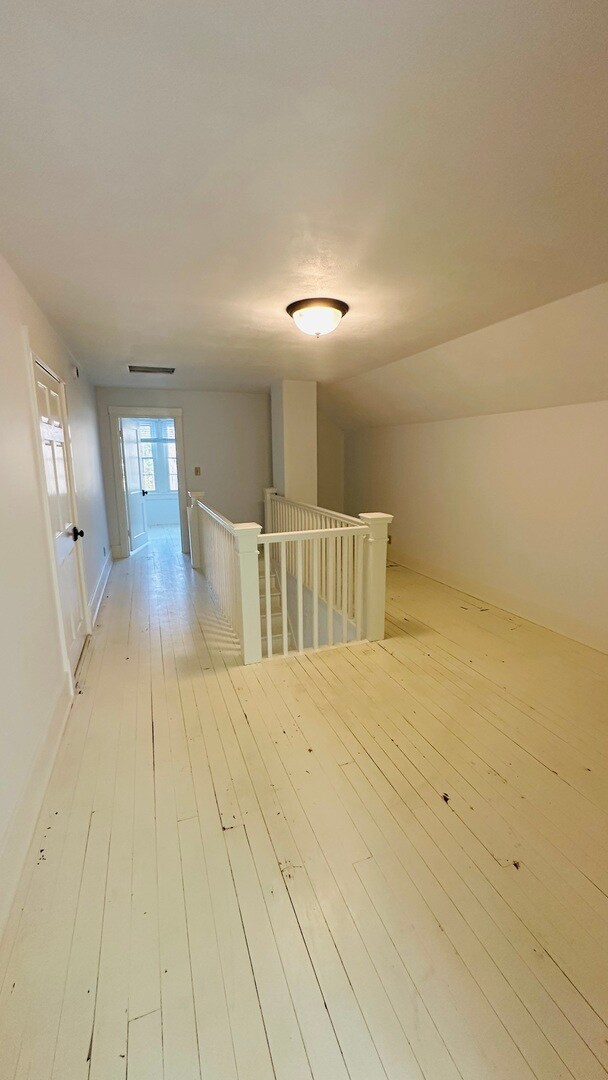 Building Photo - 124 W Crystal Lake Ave