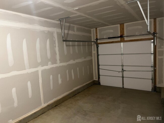 Building Photo - 309 Mazzeo Dr