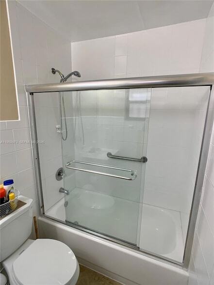 Building Photo - 15529 SW 69th Terrace