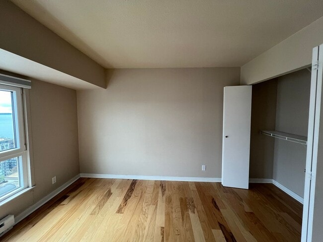 Building Photo - Beautiful Home In Arbor Place Tower