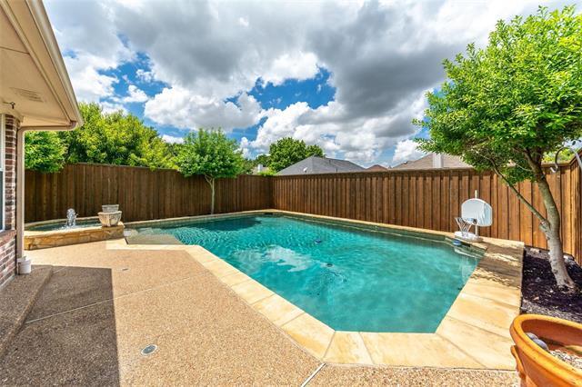 Building Photo - 10616 Red Cedar Dr