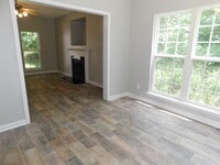 Building Photo - 3 bedroom 2.5 bath single family home