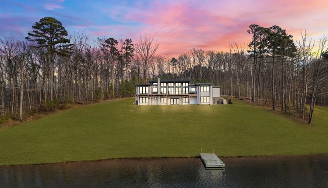 Building Photo - New Listing!!!