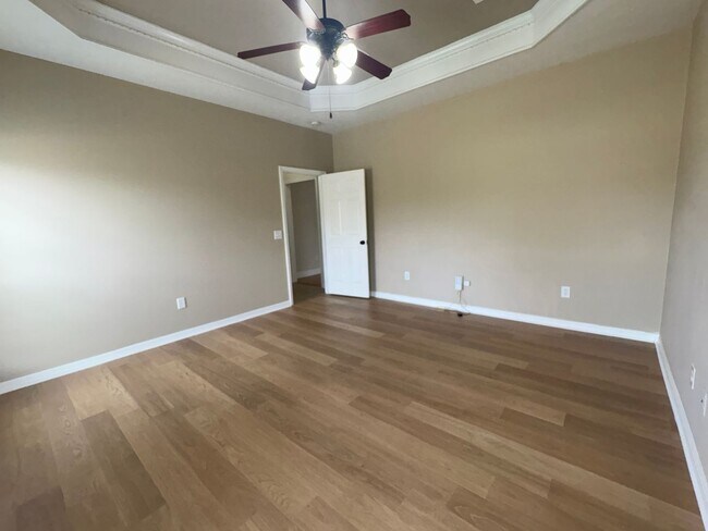 Building Photo - For Rent in Brandon School District!