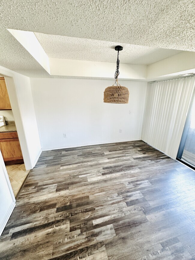 Building Photo - 2058 Watermark Pl