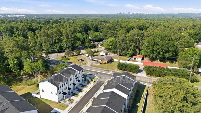 Building Photo - 3606 Elm Grv Ln