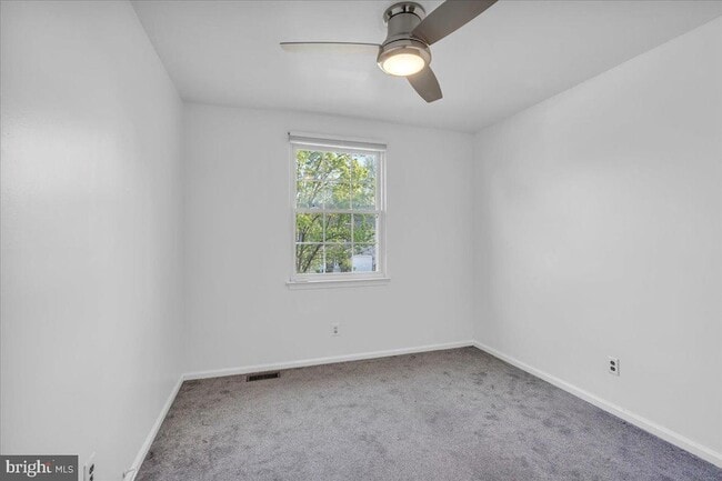 Building Photo - 506 Hazelwood Ln