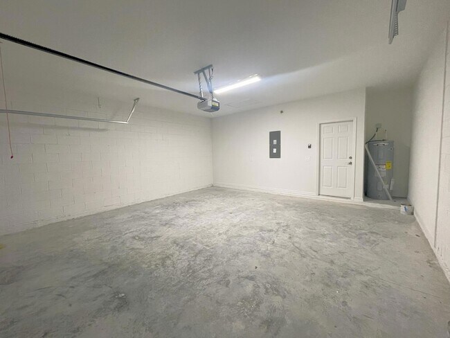 Building Photo - 4070 Heath Pl