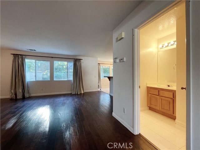 Building Photo - 16612 China Berry Ct