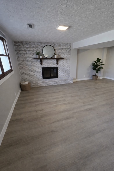 Badement - 4923 Robin Drive