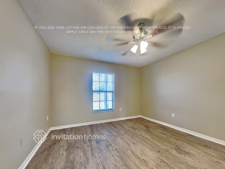 Building Photo - 11401 Andy Dr