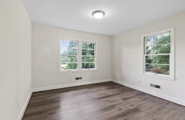 Building Photo - 1516 Montague Ave