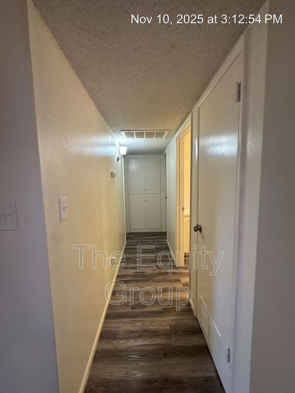 Building Photo - 332 N Westfield St