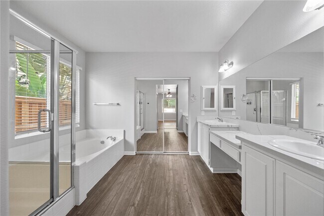 Building Photo - 24898 Sunset Vista Ave