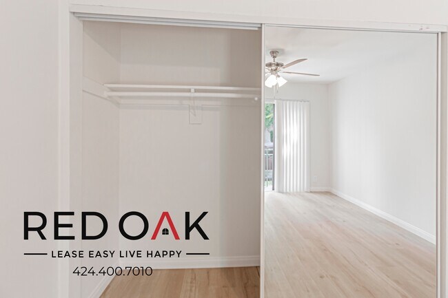 Building Photo - 5130 Yarmouth Ave