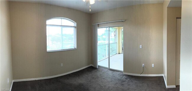 Building Photo - 6400 Aragon Way