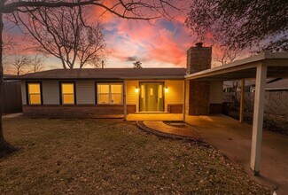 Building Photo - 3 Bed 2 Bath NEW MANAGEMENT IN AUSTIN TX!!!