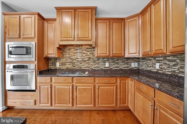 Building Photo - 21285 Park Grove Terrace