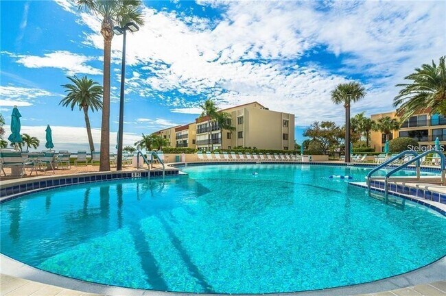 Building Photo - 855 Bayway Blvd