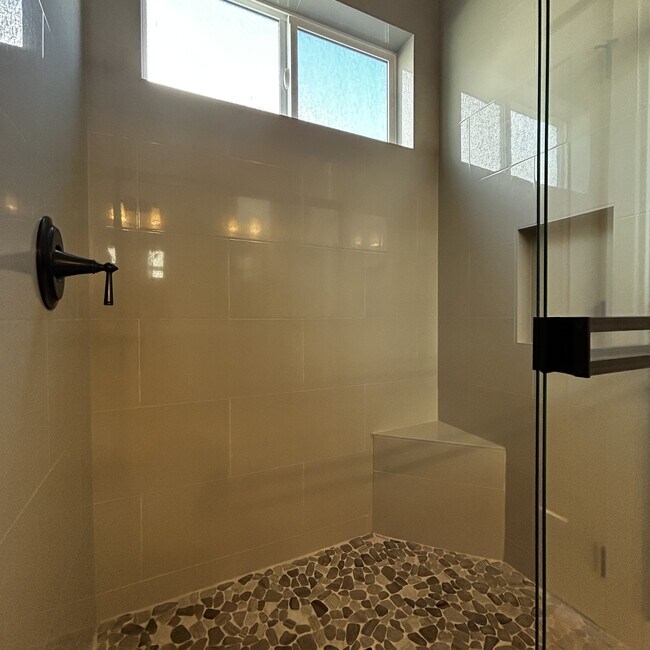 Building Photo - 3440 E Girdner Dr