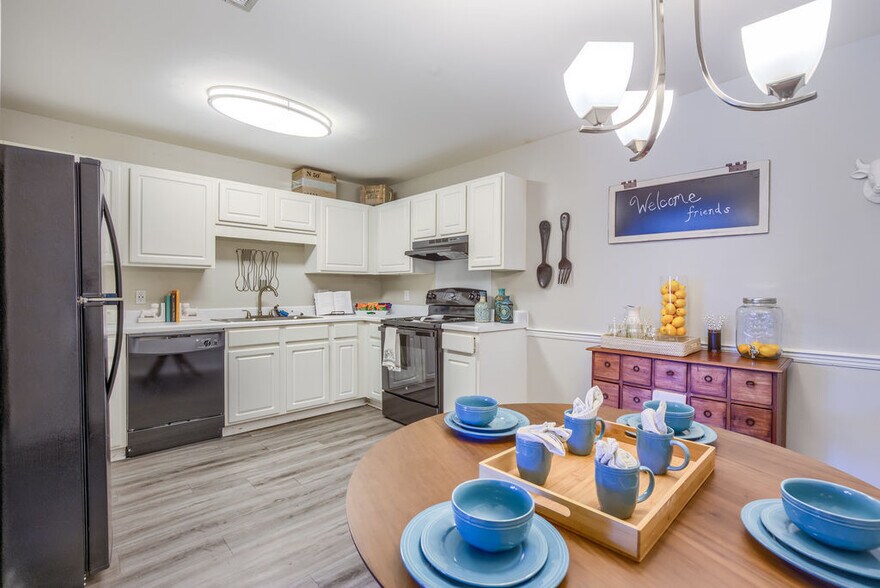 Spring Lake 1000 Spring Lake Blvd Byram MS 39272 Apartment Finder